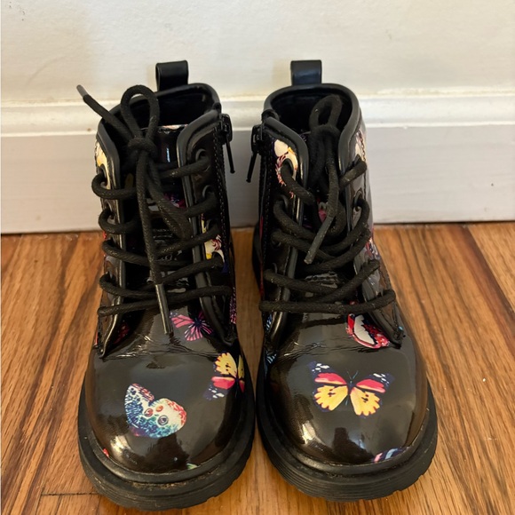 Steve Madden Kids Black Boots with Colorful Butterflies - Picture 5 of 7